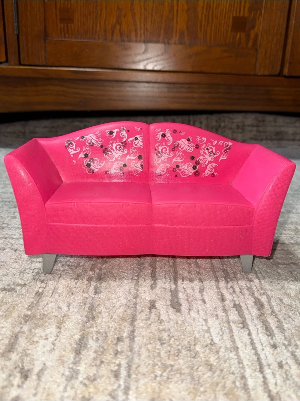 Barbie dream house pink couch